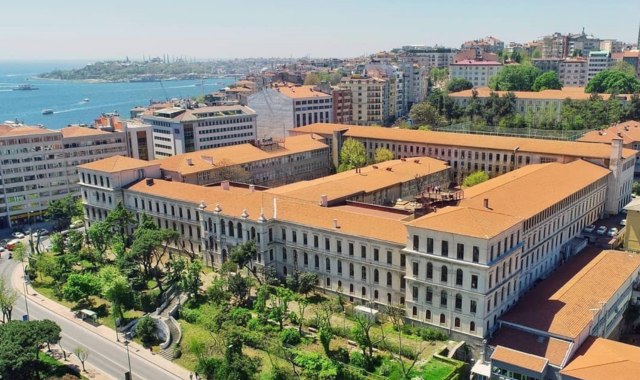 جامعة اسطنبول التقنية