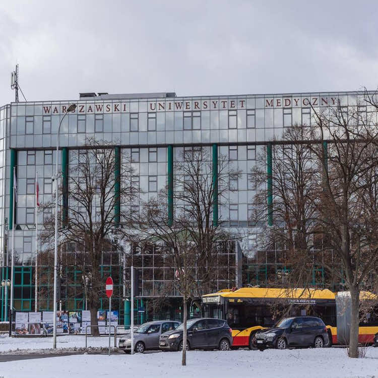 جامعة وارسو الطبية