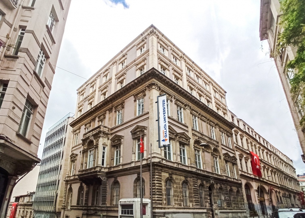 جامعة اسطنبول جالاتا