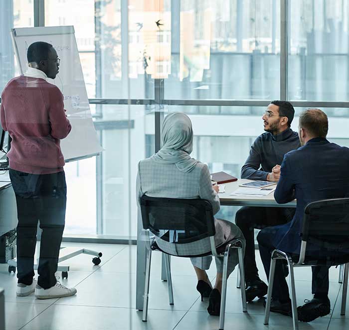 لماذا التسجيل من خلالنا