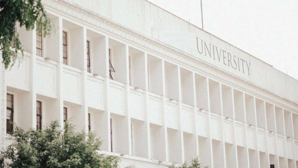 الجامعات التركية الخاصة المعترف بها في العراق