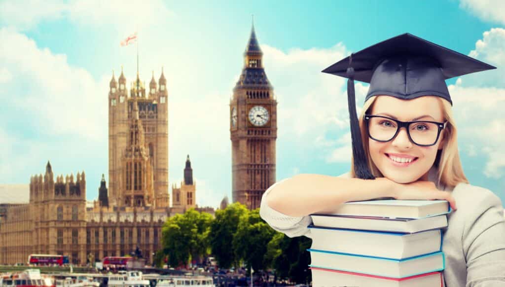 افضل التخصصات للدراسة في الخارج