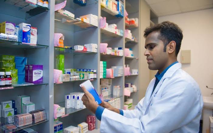 ماجستير صيدلة في بولندا